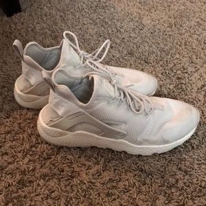 Women’s Nike Air Huraches